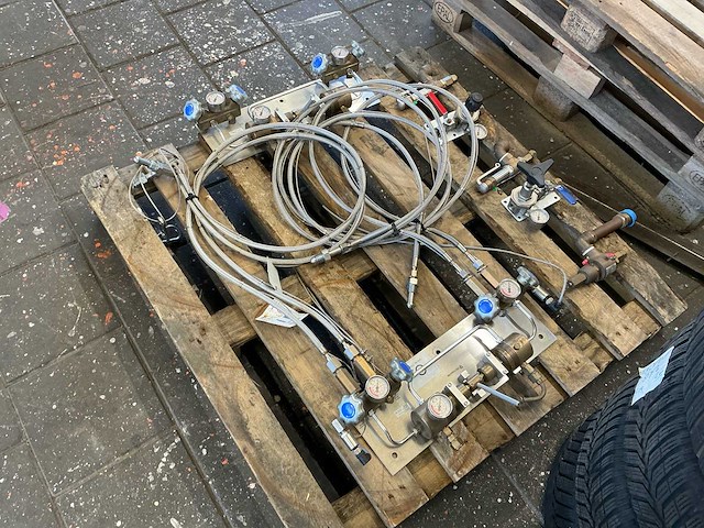 Air liquide gasverdeelunit (2x) - afbeelding 5 van  6