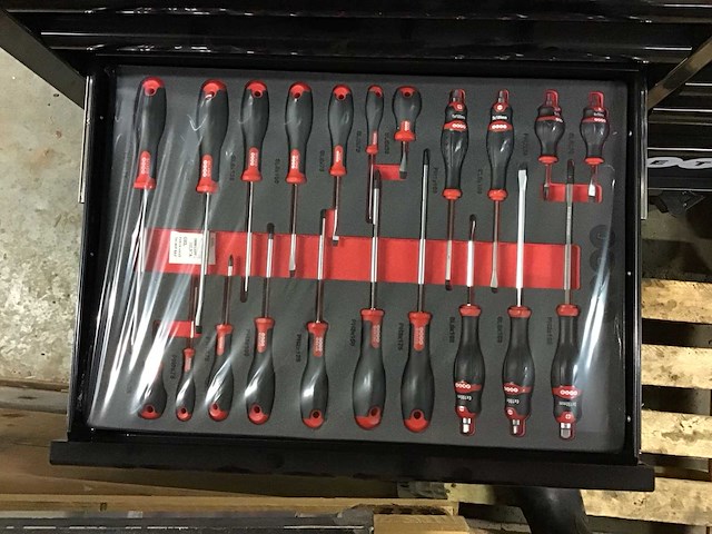 Airbus jet 14 gereedschapswagen - afbeelding 12 van  16