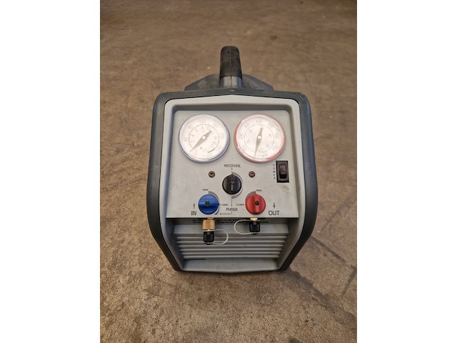 Airco koelmiddel terugwinningsmachine, robinair, rg6 - afbeelding 1 van  3