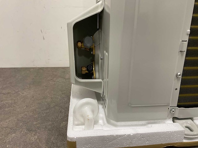 Airco split 5,3kw - wifi - 18.000 btu - tot 55m² - afbeelding 20 van  21