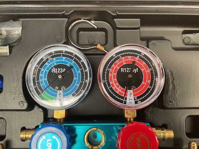 Airco test- en vulapparaat - afbeelding 3 van  5