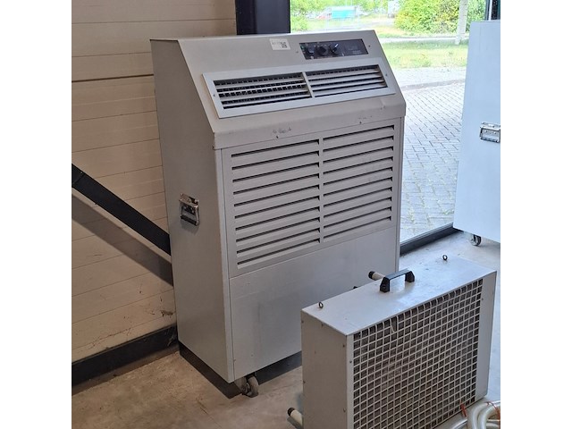 Airconditioning 7kw 230v fral, facsw22, bouwjaar 2014, watergekoeld met buitenunit - afbeelding 4 van  11