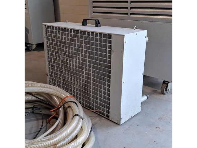 Airconditioning 7kw 230v fral, facsw22, bouwjaar 2014, watergekoeld met buitenunit - afbeelding 7 van  11