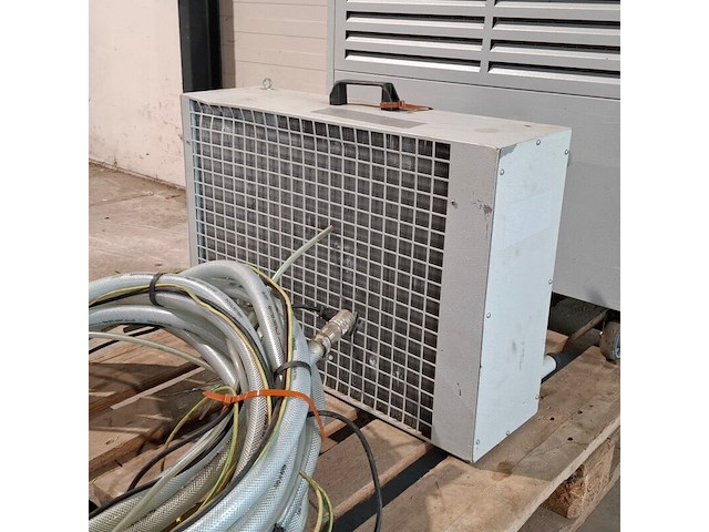 Airconditioning 7kw 230v fral, facsw22, bouwjaar 2014, watergekoeld met buitenunit - afbeelding 10 van  13