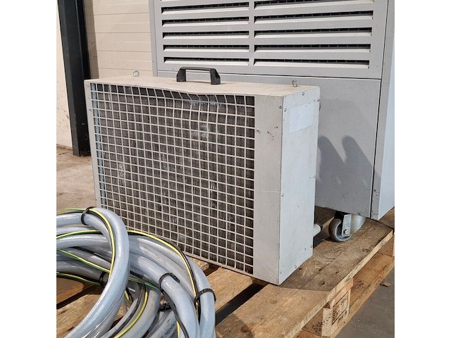 Airconditioning 7kw 230v fral, facsw22, bouwjaar 2014, watergekoeld met buitenunit - afbeelding 14 van  16