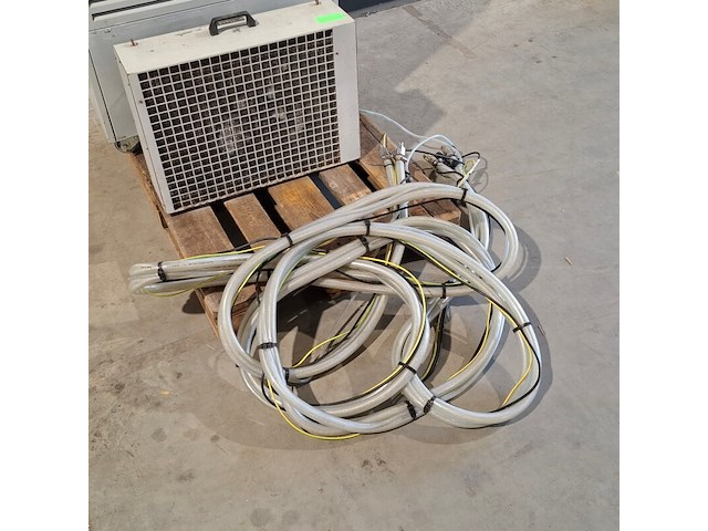 Airconditioning 7kw 230v fral, facsw22, bouwjaar 2014, watergekoeld met buitenunit - afbeelding 3 van  11