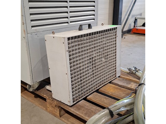 Airconditioning 7kw 230v fral, facsw22, bouwjaar 2014, watergekoeld met buitenunit - afbeelding 9 van  11