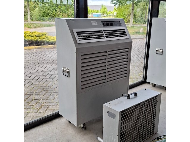 Airconditioning 7kw 230v fral, facsw22, bouwjaar 2014, watergekoeld met buitenunit - afbeelding 6 van  13