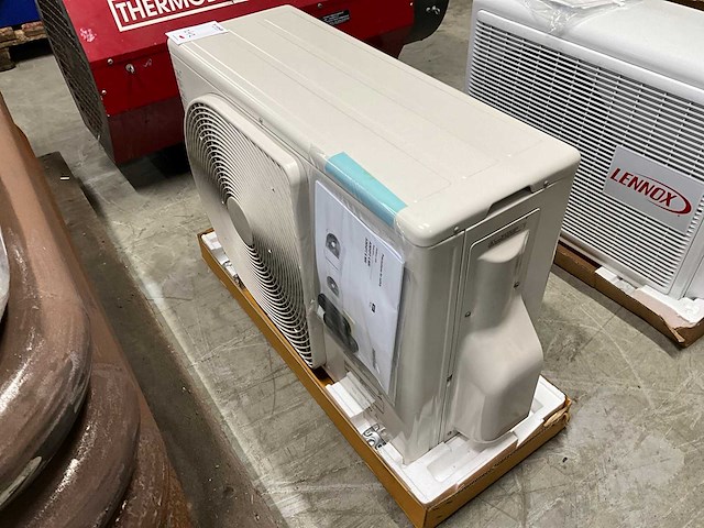 Airconditioning buiten unit - afbeelding 1 van  6