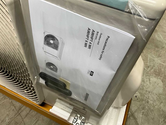 Airconditioning buiten unit - afbeelding 6 van  6