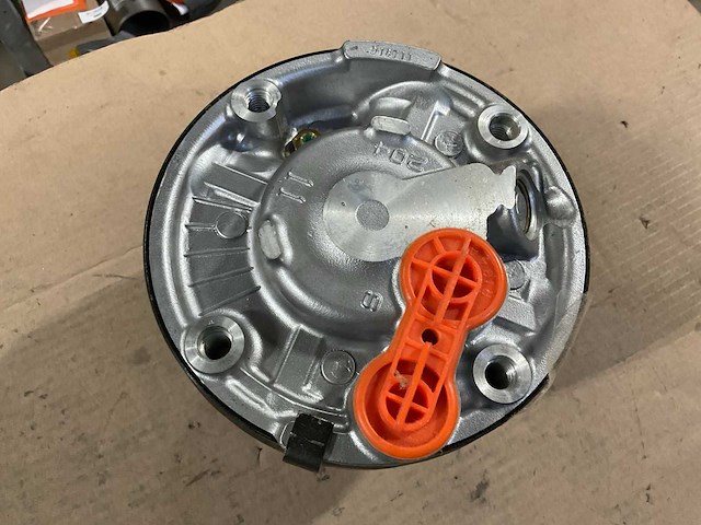 Airconditioning compressor - afbeelding 3 van  4
