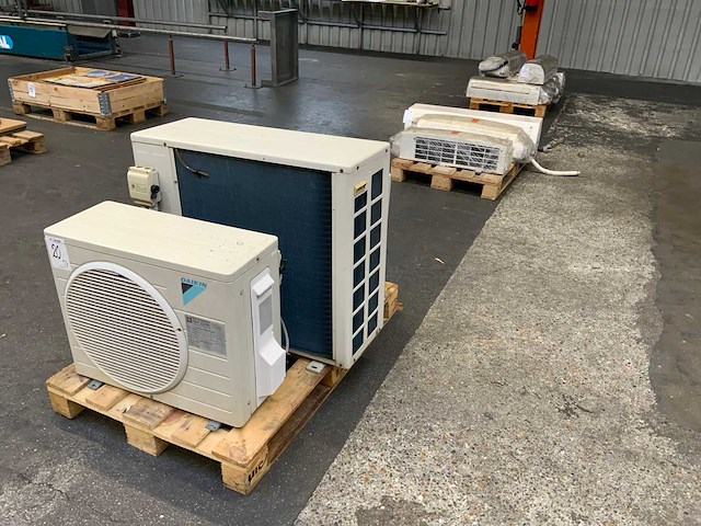 Airconditioning units (12x) - afbeelding 1 van  6