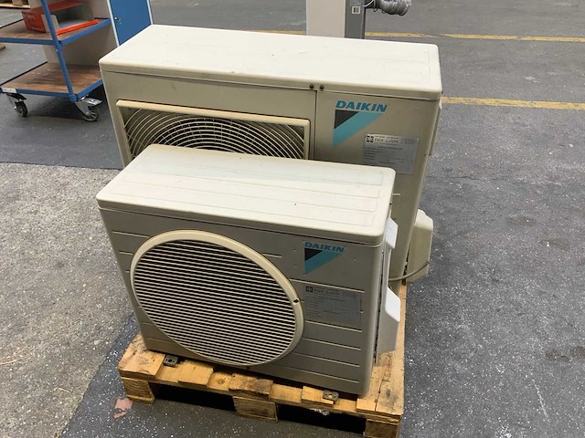 Airconditioning units (12x) - afbeelding 3 van  6