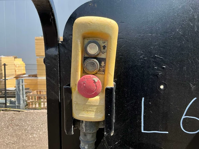 Airo nacelle hoogwerker defect - afbeelding 12 van  19