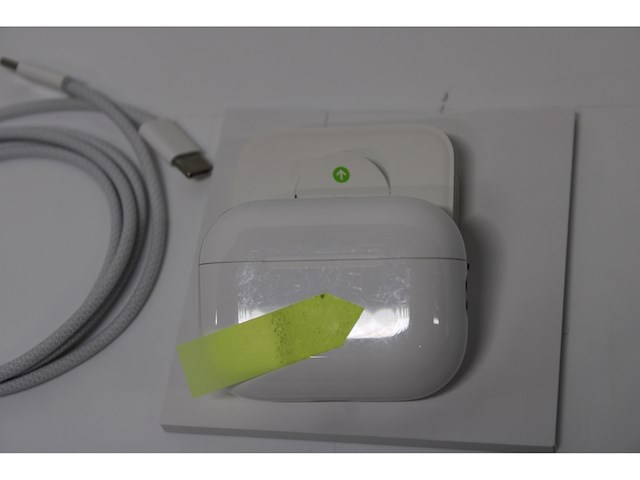 Airpods pro (2e generatie) magsafe usb-c - afbeelding 6 van  6