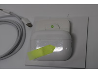 Airpods pro (2e generatie) magsafe usb-c - afbeelding 6 van  6