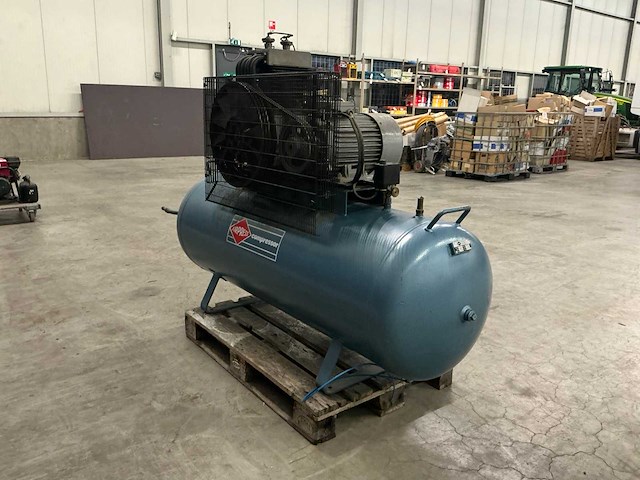 Airpress - - luchtcompressor - afbeelding 7 van  12