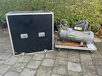 Airpress compressor in geluidsdempende flighcase - afbeelding 1 van  10