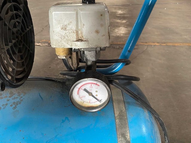 Airpress h220/50 luchtcompressor - afbeelding 2 van  13