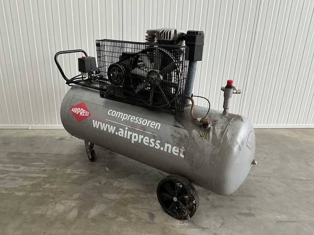 Airpress hk600-200 luchtcompressor - afbeelding 3 van  10