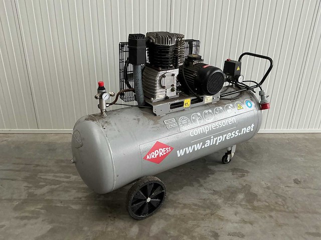 Airpress hk600-200 luchtcompressor - afbeelding 4 van  10