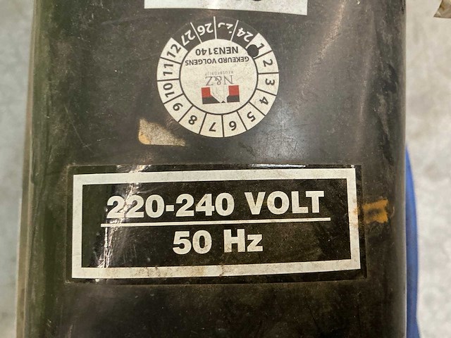 Airpress hl 310/25 luchtcompressor - afbeelding 12 van  14