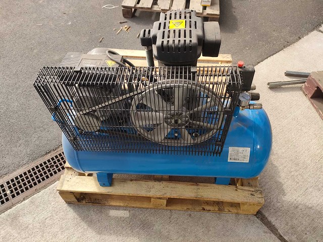 Airpress hl340-90 luchtcompressor - afbeelding 2 van  3
