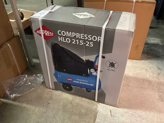 Airpress hlo 215-25 hogedrukcompressor - afbeelding 1 van  4