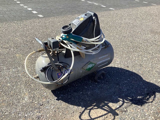 Airpress hlo300/50 luchtcompressor - afbeelding 1 van  14