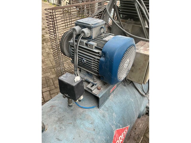 Airpress k 500-1000 super zuigercompressor - afbeelding 14 van  14