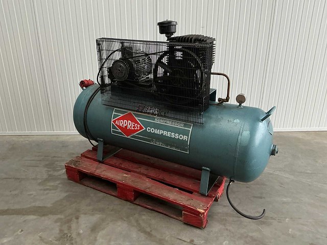 Airpress k300-600 luchtcompressor - afbeelding 3 van  7