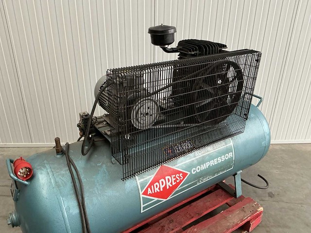 Airpress k300-600 luchtcompressor - afbeelding 7 van  7