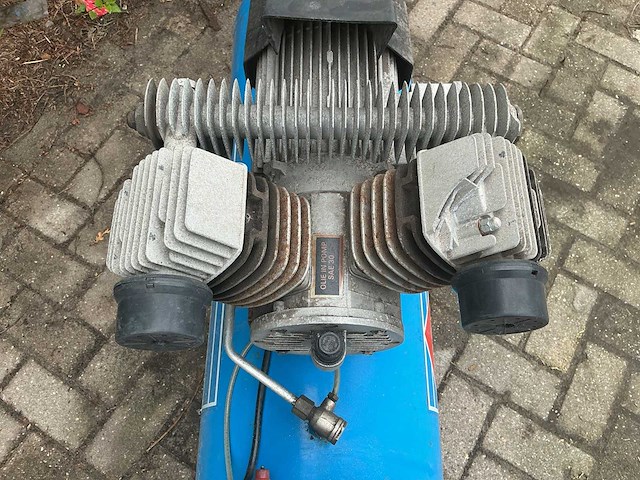 Airpress lm 100-300 luchtcompressor - afbeelding 7 van  10