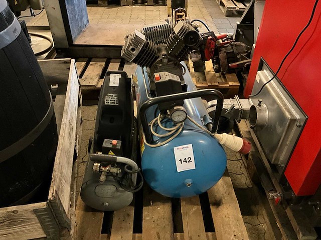 Airpress luchtcompressor (2x) - afbeelding 1 van  5