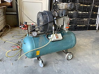 Airpress luchtcompressor met luchttpistool - afbeelding 1 van  8