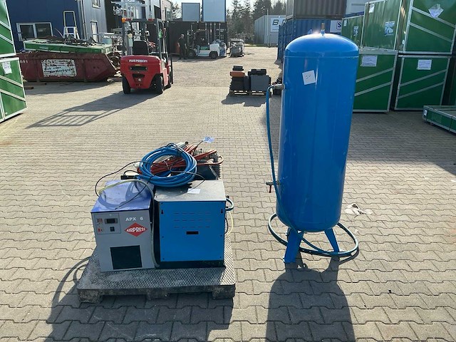 Airpress luchtcompressor met toebehoren - afbeelding 5 van  7