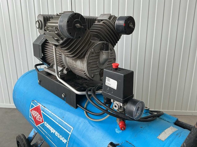 Airpress luchtcompressor - afbeelding 6 van  8