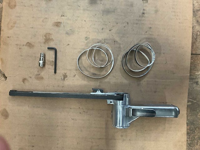 Airpro abs20b pneumatische bandschuurmachine - afbeelding 1 van  2