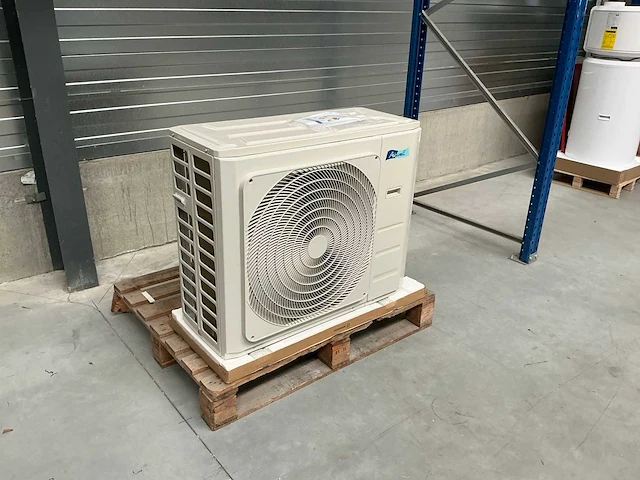 Airwell - aw-ydfa036-h93 - airconditioning buiten unit 410x940x840 mm - afbeelding 6 van  12