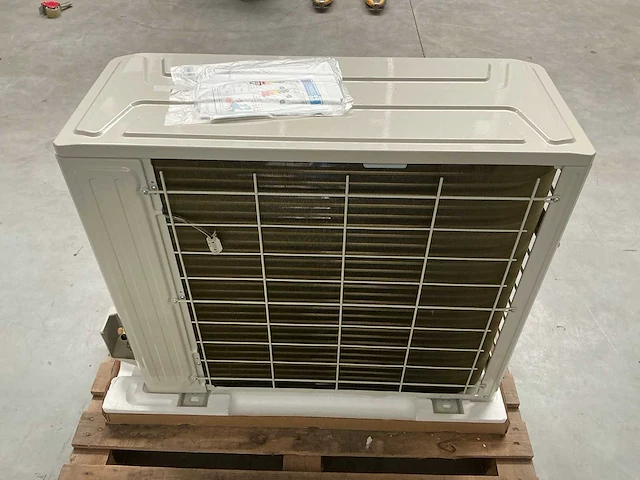 Airwell - aw-ydfa036-h93 - airconditioning buiten unit 410x940x840 mm - afbeelding 10 van  12
