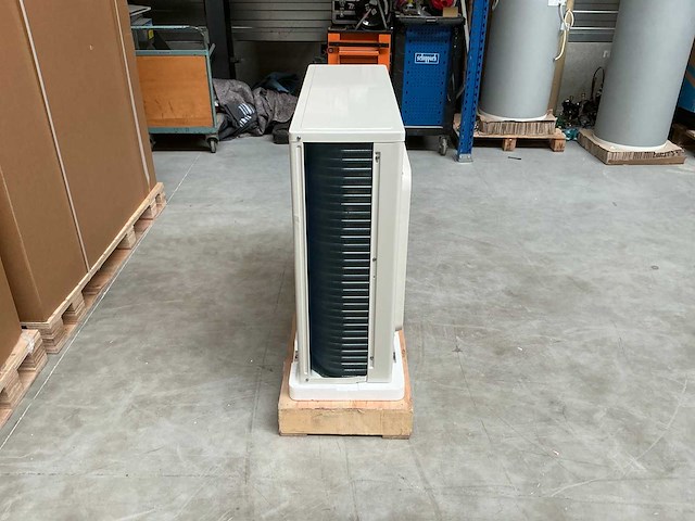 Airwell - pac-bt-eu-6kw-h11 - buitenunit - lucht water split warmtepomp - afbeelding 5 van  10