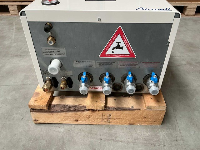 Airwell - pac-bt-ui-10-16kw-h11 - condensor - afbeelding 10 van  12