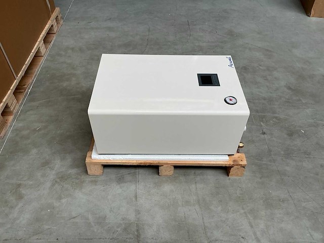 Airwell - pac-bt-ui-10-16kw-h11 - condensor - afbeelding 11 van  12