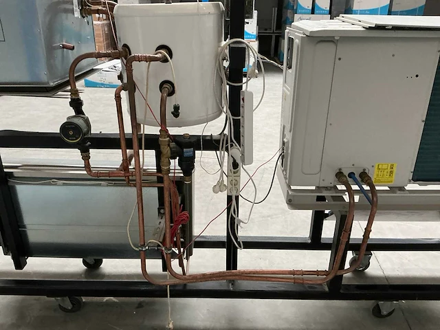 Airwell / afriso - verrijdbare warmtepompinstallatie 60x320x170 cm - afbeelding 31 van  39