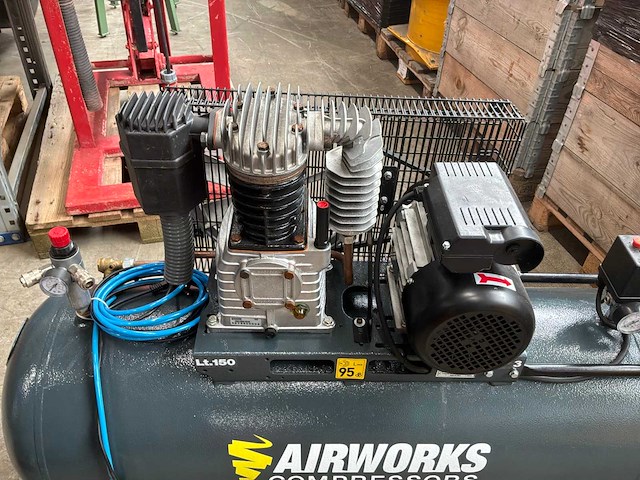Airworks lt150 zuigercompressor - afbeelding 4 van  4