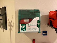 Aivia noodtas en aed - afbeelding 3 van  8