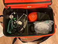 Aivia noodtas en aed - afbeelding 6 van  8