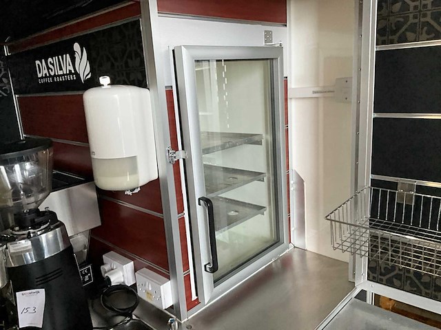 Aixam - mega - foodtruck - mobiele espresso wagen - 2007 - afbeelding 7 van  27