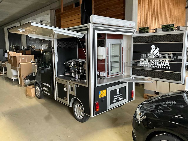Aixam - mega - foodtruck - mobiele espresso wagen - 2007 - afbeelding 12 van  27