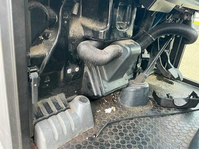 Aixam-mega electric e-worker - afbeelding 15 van  37